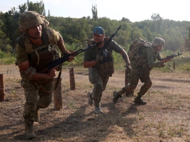 russia takes control of lozuvatske settlement in eastern ukraine photo arab news